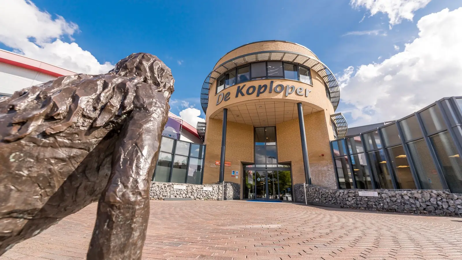 Hoofdingang van De Koploper in Lelystad